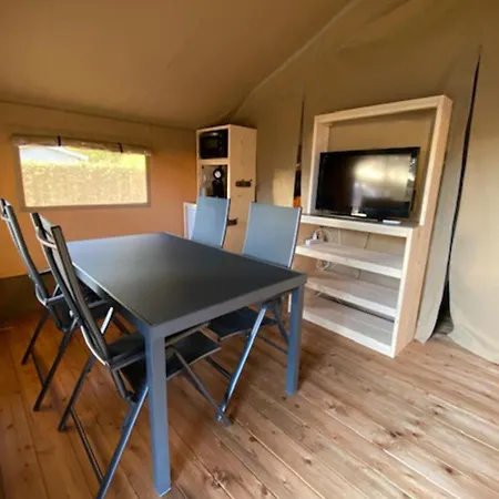 Minicamping De Lindenhoeve - Safaritent Varkentje