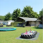 Minicamping De Lindenhoeve - Safaritent Varkentje