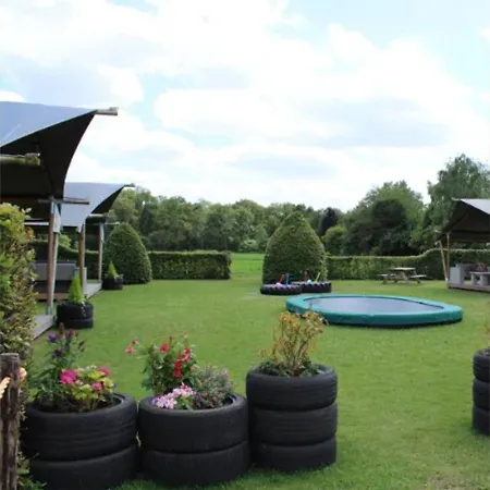 Minicamping De Lindenhoeve - Safaritent Varkentje *